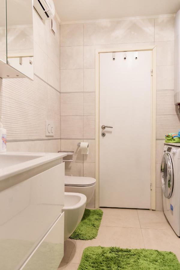 Luxury Apartment Sara Umago Esterno foto