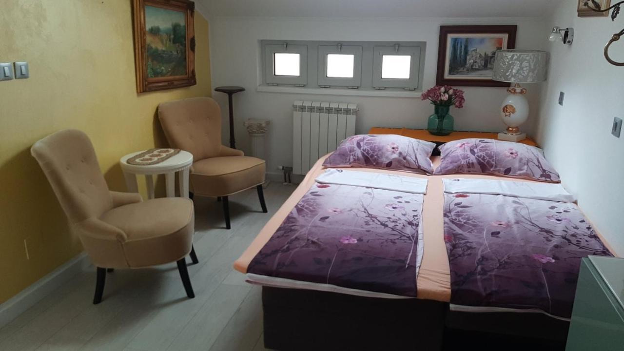 Luxury Apartment Sara Umago Esterno foto